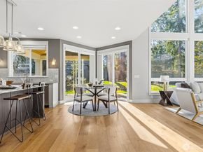 14003 NE 6th Place, Bellevue WA 98007