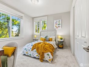 14003 NE 6th Place, Bellevue WA 98007