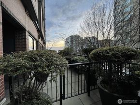 2721 1st Avenue PH06, Seattle WA 98121