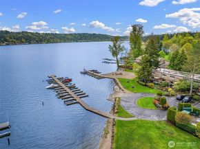 3834 175th Avenue NE 209, Redmond WA 98052