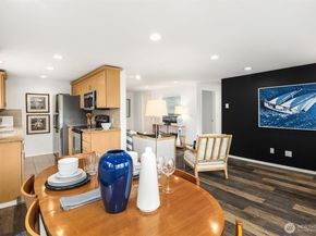 3834 175th Avenue NE 209, Redmond WA 98052