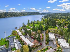 3834 175th Avenue NE 209, Redmond WA 98052