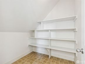 5907 40th Avenue SW A, Seattle WA 98136