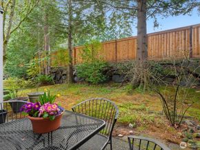 15907 NE 40th Way 32A, Redmond WA 98052