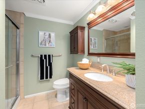 15907 NE 40th Way 32A, Redmond WA 98052