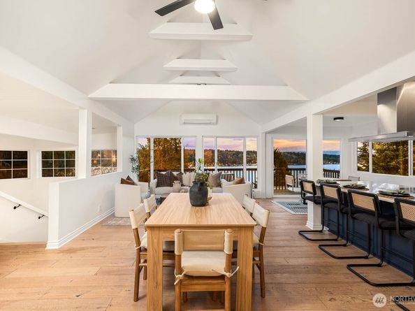 11753 Lakeside Ave NE, Seattle WA 98125