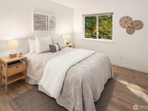 6527 200th Street SW 303, Lynnwood WA 98036