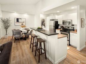 6527 200th Street SW 303, Lynnwood WA 98036