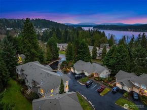 18646 NE 57th Way, Redmond WA 98052
