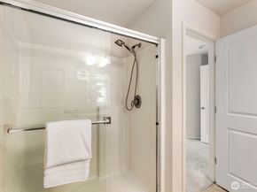 401 126th Place SE B, Everett WA 98208