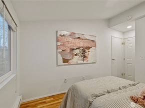 12625 SE 42nd Street, Bellevue WA 98006