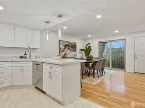 12625 SE 42nd Street, Bellevue WA 98006