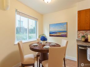 4733 Terrace Drive NE 4733, Seattle WA 98105