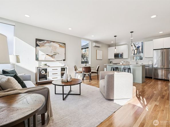 2634 NW 58th Street B, Seattle WA 98107