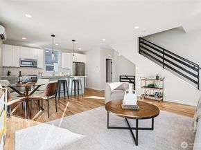 2634 NW 58th Street B, Seattle WA 98107