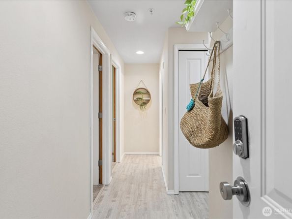 1009 112th Street SE D305, Everett WA 98208