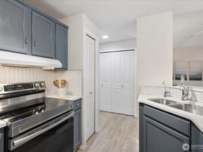 1009 112th Street SE D305, Everett WA 98208