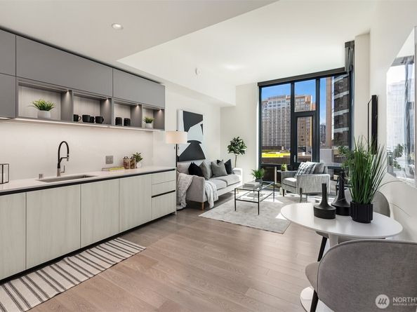 889 103rd Avenue 410, Bellevue WA 98004