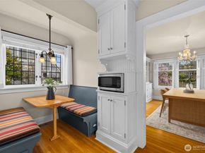 2502 E Roanoke Street, Seattle WA 98112