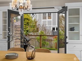 2502 E Roanoke Street, Seattle WA 98112