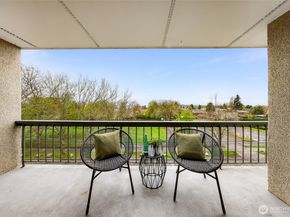 732 11th Avenue E 305, Seattle WA 98102