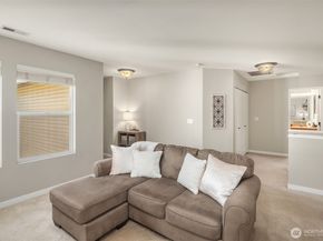 36907 SE Braeburn Street, Snoqualmie WA 98065