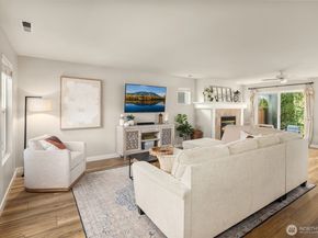 36907 SE Braeburn Street, Snoqualmie WA 98065