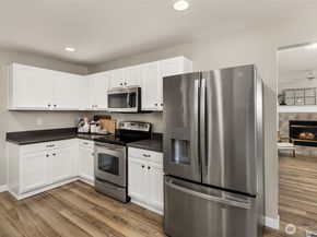 36907 SE Braeburn Street, Snoqualmie WA 98065