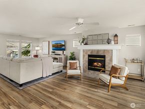 36907 SE Braeburn Street, Snoqualmie WA 98065