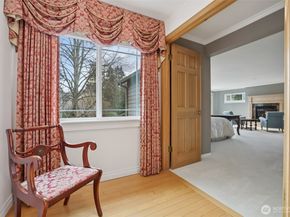 15732 111th Avenue NE, Bothell WA 98011