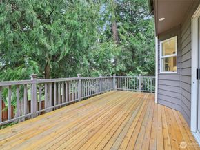 15732 111th Avenue NE, Bothell WA 98011