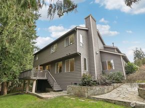 15732 111th Avenue NE, Bothell WA 98011