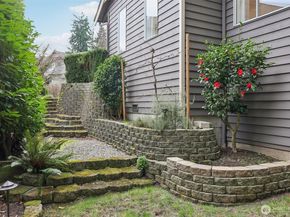 15732 111th Avenue NE, Bothell WA 98011