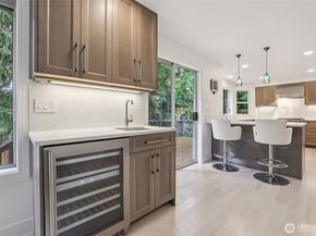 15732 111th Avenue NE, Bothell WA 98011