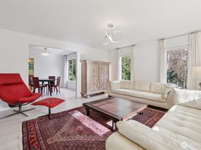 15732 111th Avenue NE, Bothell WA 98011