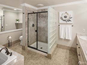 21219 SE 39th Street, Sammamish WA 98075