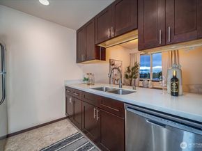 11532 15th Avenue NE 401, Seattle WA 98125