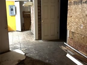 9208 17th Avenue SW, Seattle WA 98106