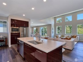 320 SW 365th Street 3, Federal Way WA 98023