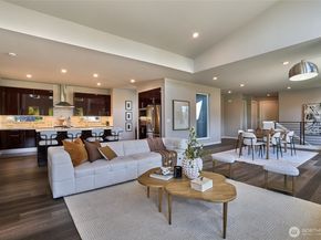 320 SW 365th Street 3, Federal Way WA 98023