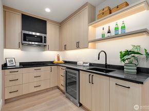 3032 NE Blakeley Street, Seattle WA 98105