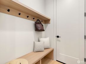 3032 NE Blakeley Street, Seattle WA 98105