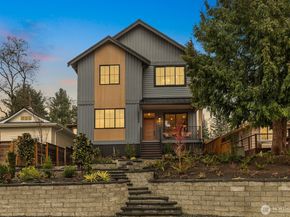 3032 NE Blakeley Street, Seattle WA 98105