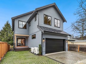 3032 NE Blakeley Street, Seattle WA 98105