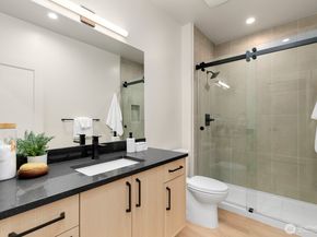 3032 NE Blakeley Street, Seattle WA 98105