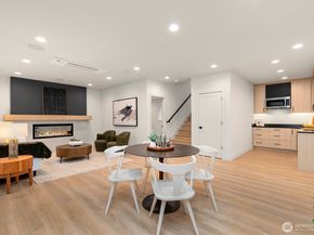 3032 NE Blakeley Street, Seattle WA 98105