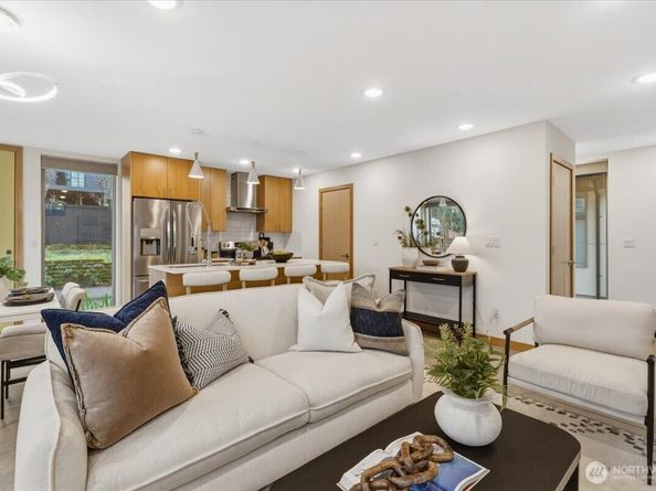 5017 Fauntleroy Way SW B, Seattle WA 98136