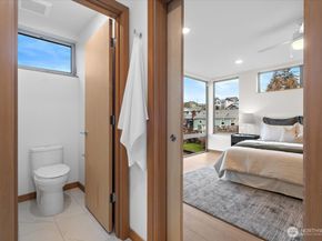 5017 Fauntleroy Way SW B, Seattle WA 98136