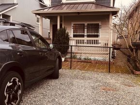 10050 19th Avenue SW, Seattle WA 98146