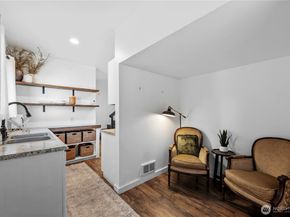 6916 Beverly Lane, Everett WA 98203